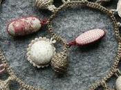 Bijoux tissu, crochet point croix