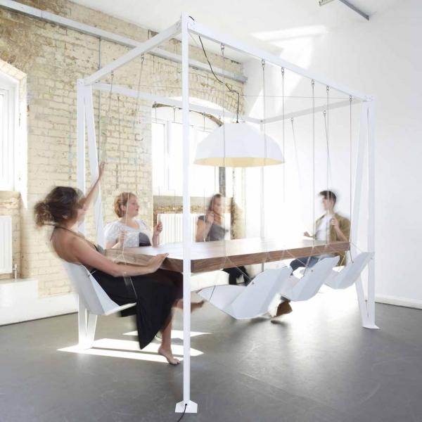 Design : Swing Table