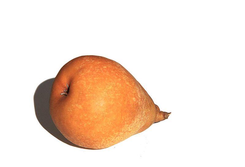 Pear Super Comice Delbard