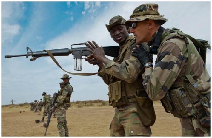 Formation soldats mauritaniens.jpg