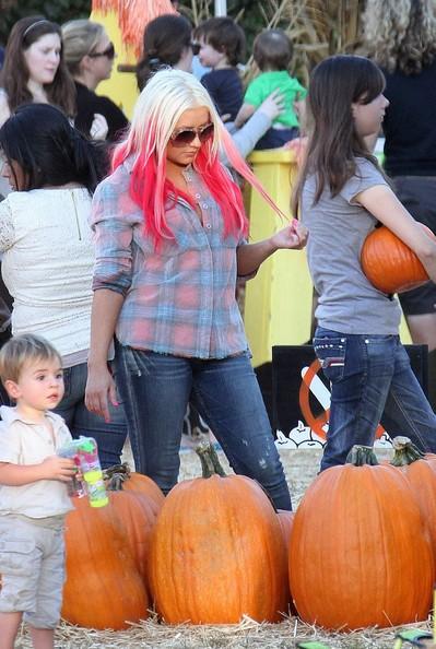 Christina Aguilera se prépare pour Halloween, nous craignons le pire !