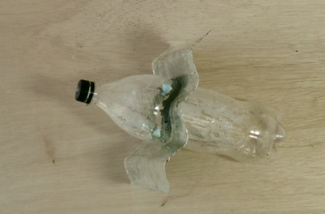 DIY : fais-toi même ta lampe en bouteille d’eau