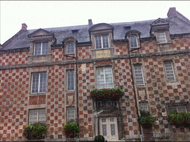 Nouveau directeur et nouvelle exposition au musée des beaux-arts de Bernay...