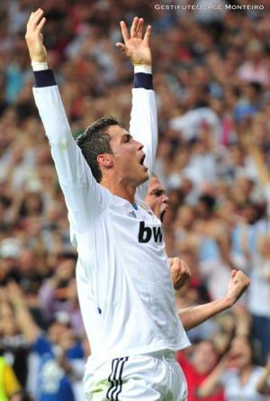 Cristiano Ronaldo : Le premier sportif à passer la barre des 50 millions de « li