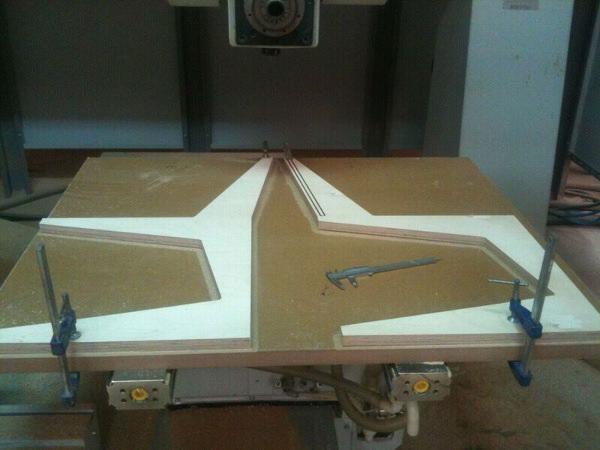 Kandinsky la chaise ambidextre par Tresenvespa Studio