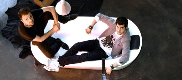 Kandinsky la chaise ambidextre par Tresenvespa Studio