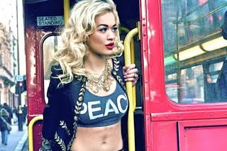 Rita Ora débarque en France, la promo (re)commence !