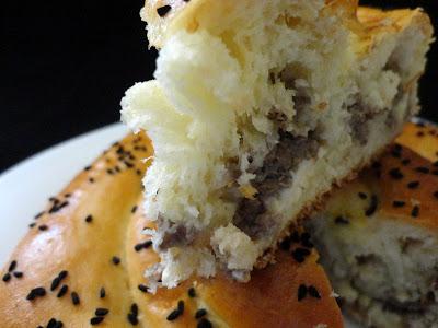 M'HENCHA A LA VIANDE HACHEE ET AU FROMAGE