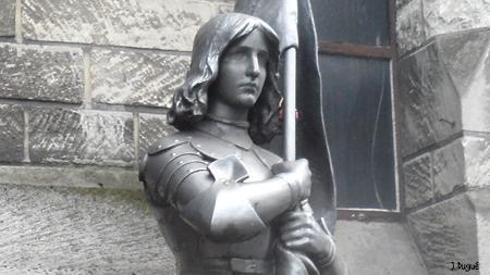 statue jeanne d arc paris 18e