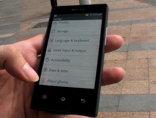 Onyx, un smartphone avec écran E-Ink