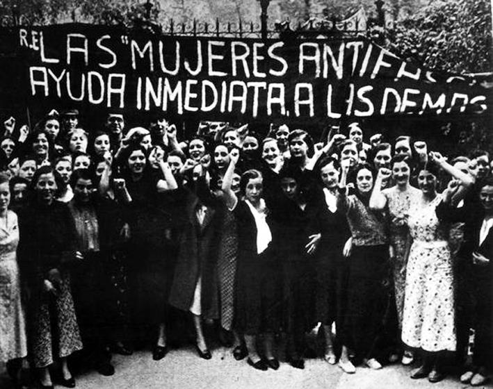 Manifestation du congrés des Femmes Antifascistes