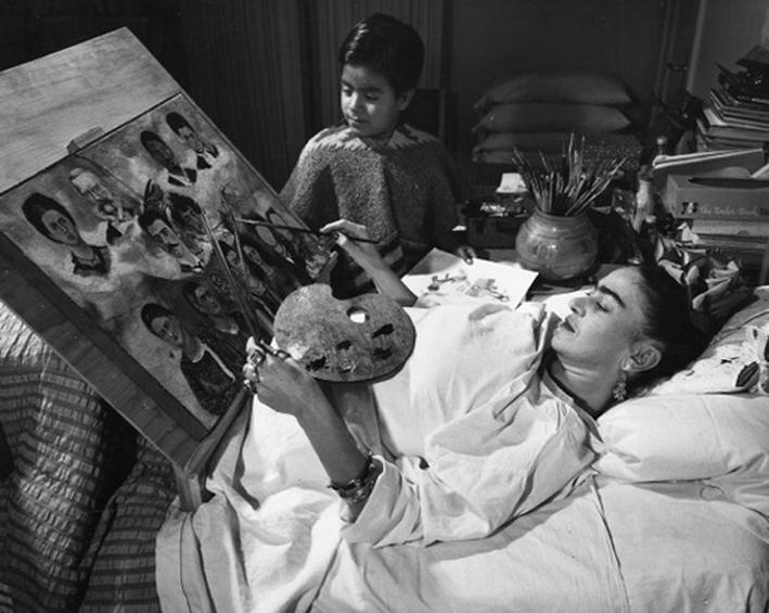 Frida Kahlo par Tina Modotti