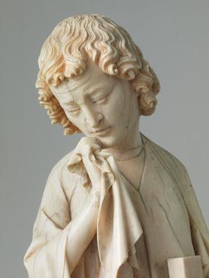 Le musée du Louvre lance un appel aux dons pour deux statuettes en ivoire du XIIIe siècle