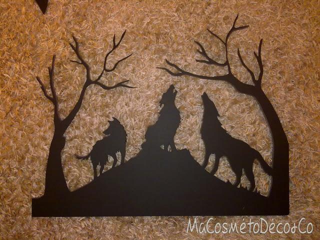 Trio de loups hurlant dans la nuit... Nouveau décor fait main pour Halloween !