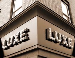 the infamous luxe 250x193 Luxe & e Commerce : les clés du succès