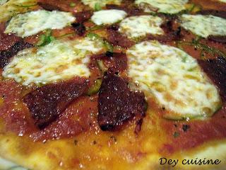 Pizza chorizo, poivron & mozzarella
