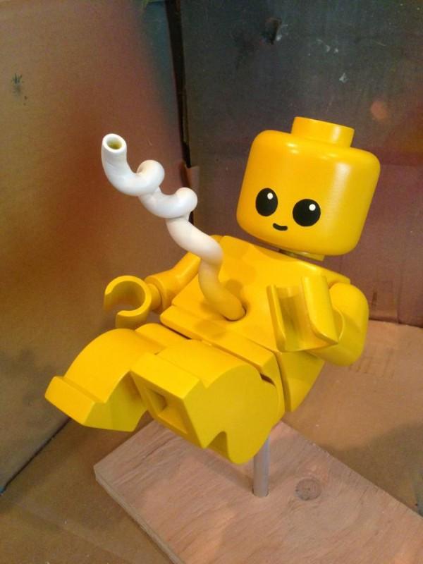 Sculpture LEGO Fetus de Jason Freeny