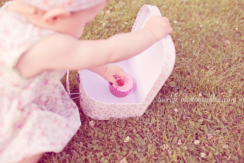 photographe bébé 78 75 92LovelifePhotographie2012 12 Olivia, séance photo bébé cupcakes Saint Germain en laye   photographe bébé 75,78,92   Daisycake