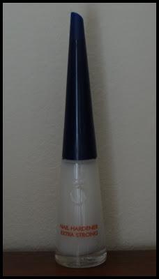 J'ai testé pour vous: le durcisseur pour ongles et la crème pour cuticules d'Herôme.