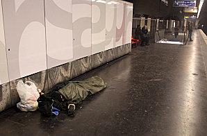 sdf_rue_regardez-les_Blandine_Grosjean