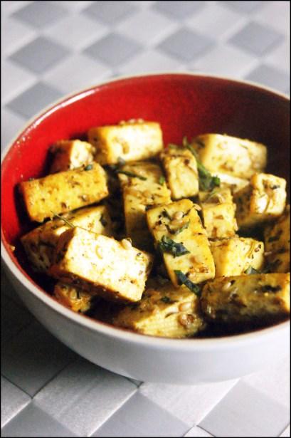 Cuisiner le Tofu #1: Tofu grillé aux herbes et aux épices