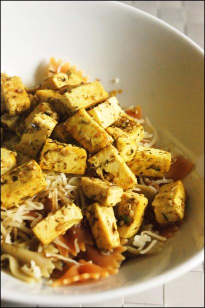 Cuisiner le Tofu #1: Tofu grillé aux herbes et aux épices