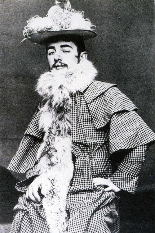 Photos of Henri de Toulouse-Lautrec