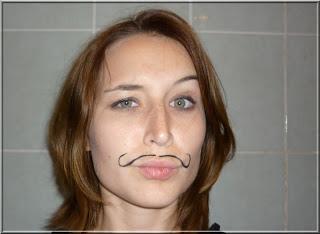 La femme à moustaches