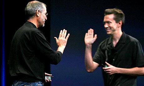 Apple annonce officiellement le départ en 2013 du grand Scoot Forstall