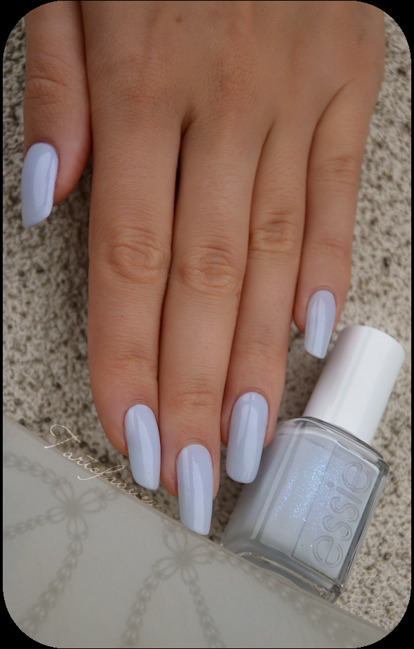 http://images.tartofraises.fr/vernis/ESSIE/ToBuyOrNotToBuy_4.png