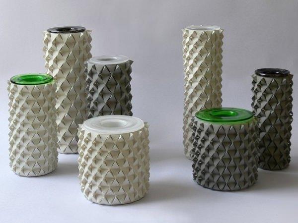 Palmas vase origami béton par Ofir Zucker et Ilan Garibi