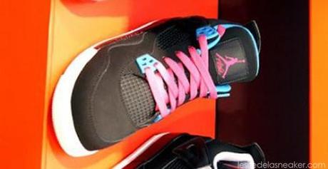 Air Jordan IV GS Black Dynamic Blue Vivid Pink