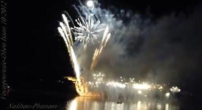 Nakhon-Phanom, Mekong festival des bateaux illuminés 2012(extraits)