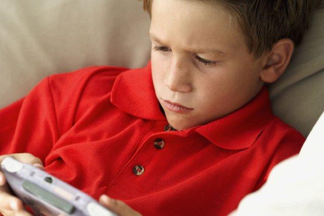 Baladeur tactile, tablette, ordinateur, console portable ou fixe... Au sein de... (Photothèque La Presse)