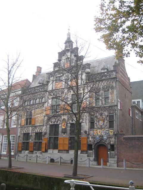 Delft : autres canaux dans les brumes du Nord