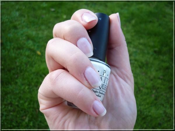 Manucure naturelle pour ongles longs