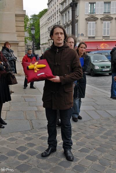 Les Anti OGM à l'assemblée nationale.