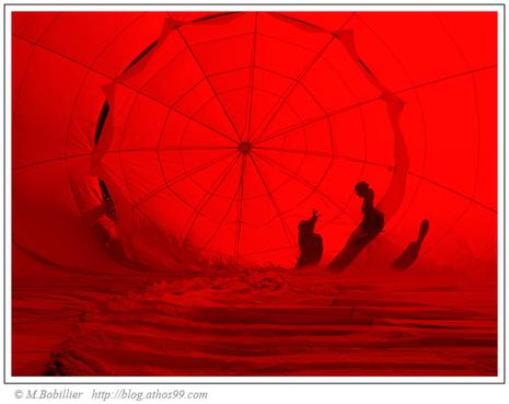 Tenture rouge, Intérieur d\'une montgolfière, Montolfiades Genève