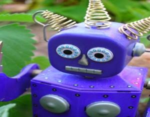 purple robot 300x234 Blog d’entreprise : 7 raisons d’en créer un immédiatement ! 