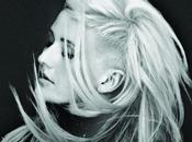 Ellie Goulding présente "Halcyon", nouvel album.