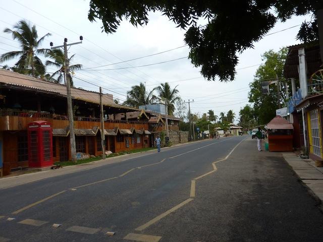 Arugam bay : à l'assaut du village des surfeurs !