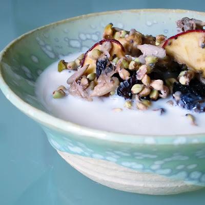 Granola pomme pavot et noix de Grenoble