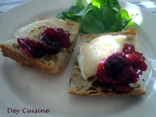 Chutney cranberries & framboises pour toasts au chèvre!