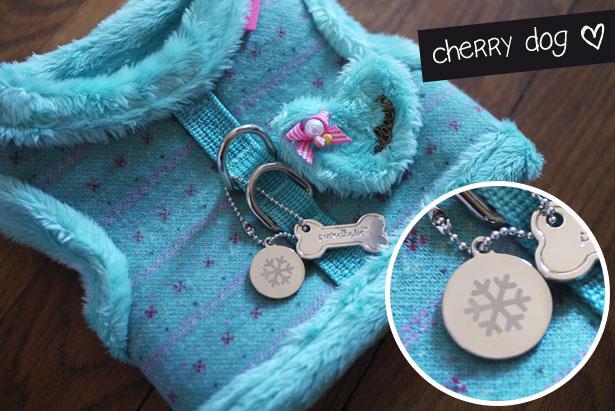 Les harnais Pinkaholic et médailles Very Mini