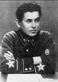 Nikolaï Iejov, l’homme « effacé » par Staline