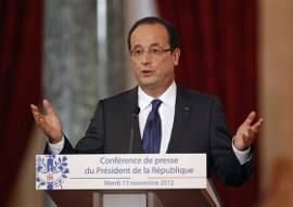 François Hollande, un Président qui préside