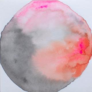 Une aquarelle au cou