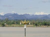 Mekong, autour du festival des bateaux illuminés