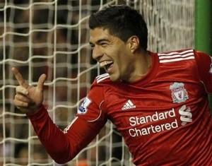 Man City : Mancini veut Luis Suarez pour remplacer Balotelli