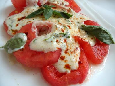 SALADE DE TOMATES A LA CORIANDRE